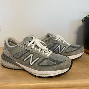 New Balance 990v5, women’s size 8